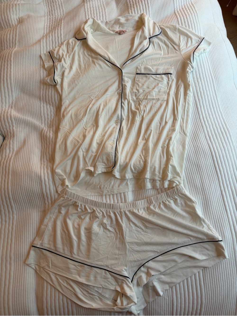 Eberjey Cream Short Pajama Set with Black Piping